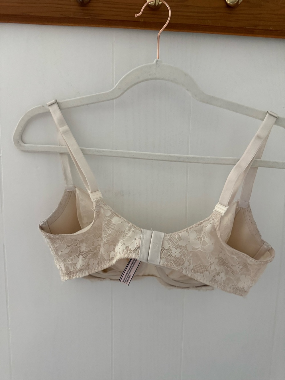 VICTORIA’S SECRET Push Up Bra Non Padding Lace Cream 36DD - Picture 6 of 10